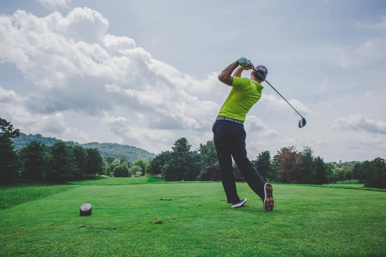 What is the Best Budget Golf Rangefinder? - REDTIGER Official